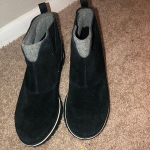 Women’s weather boots